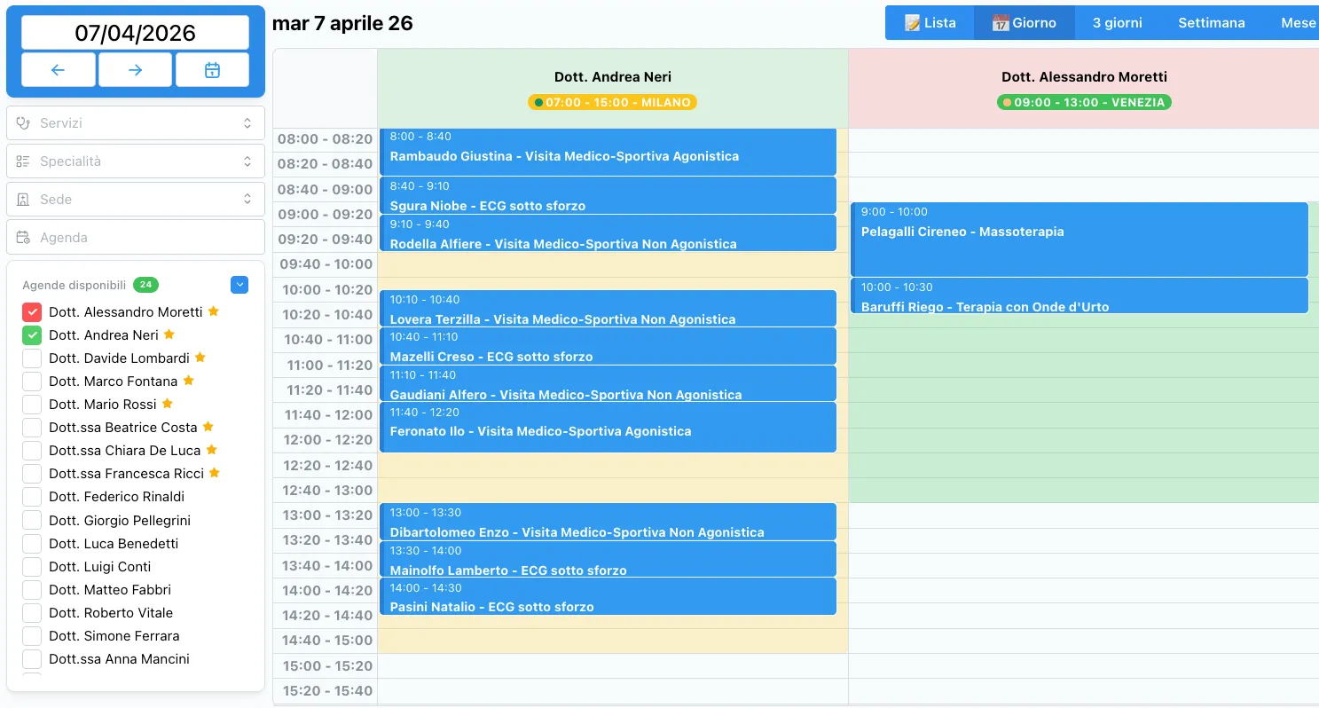 Schermata del calendario settimanale di Polydesk con vista multi-medico